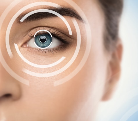 Woman eye measurements for laser surgery. 